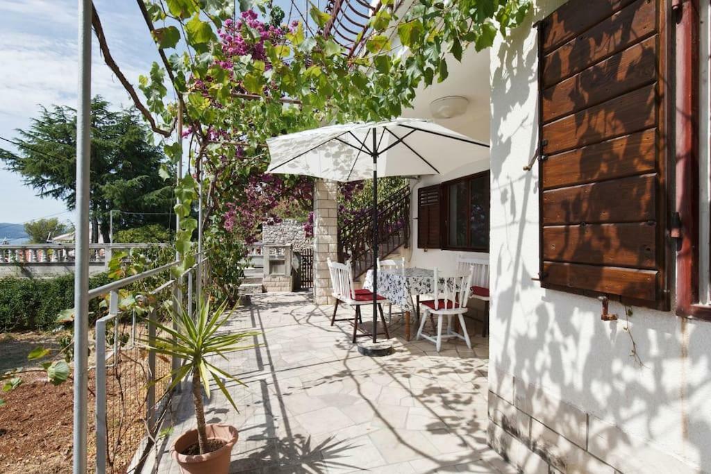 Ferienhaus Reminiscence Seget Vranjica
